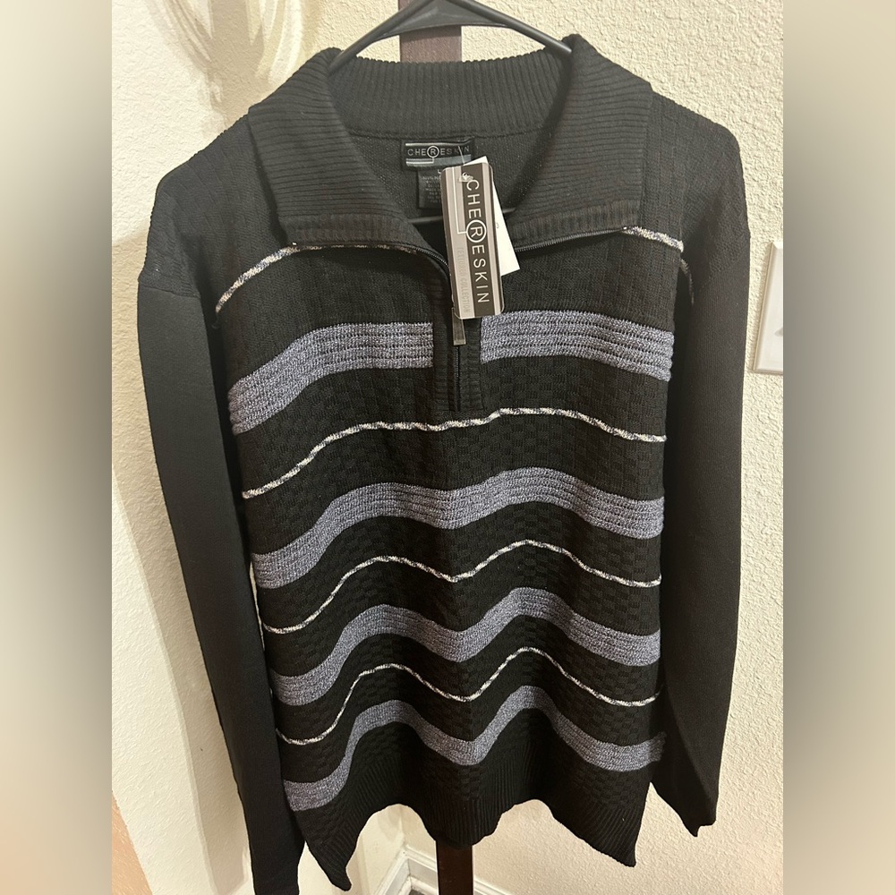 NEW WITH TAGS!!! MEN’S LARGE BLACK AND GRAY SWEATER.